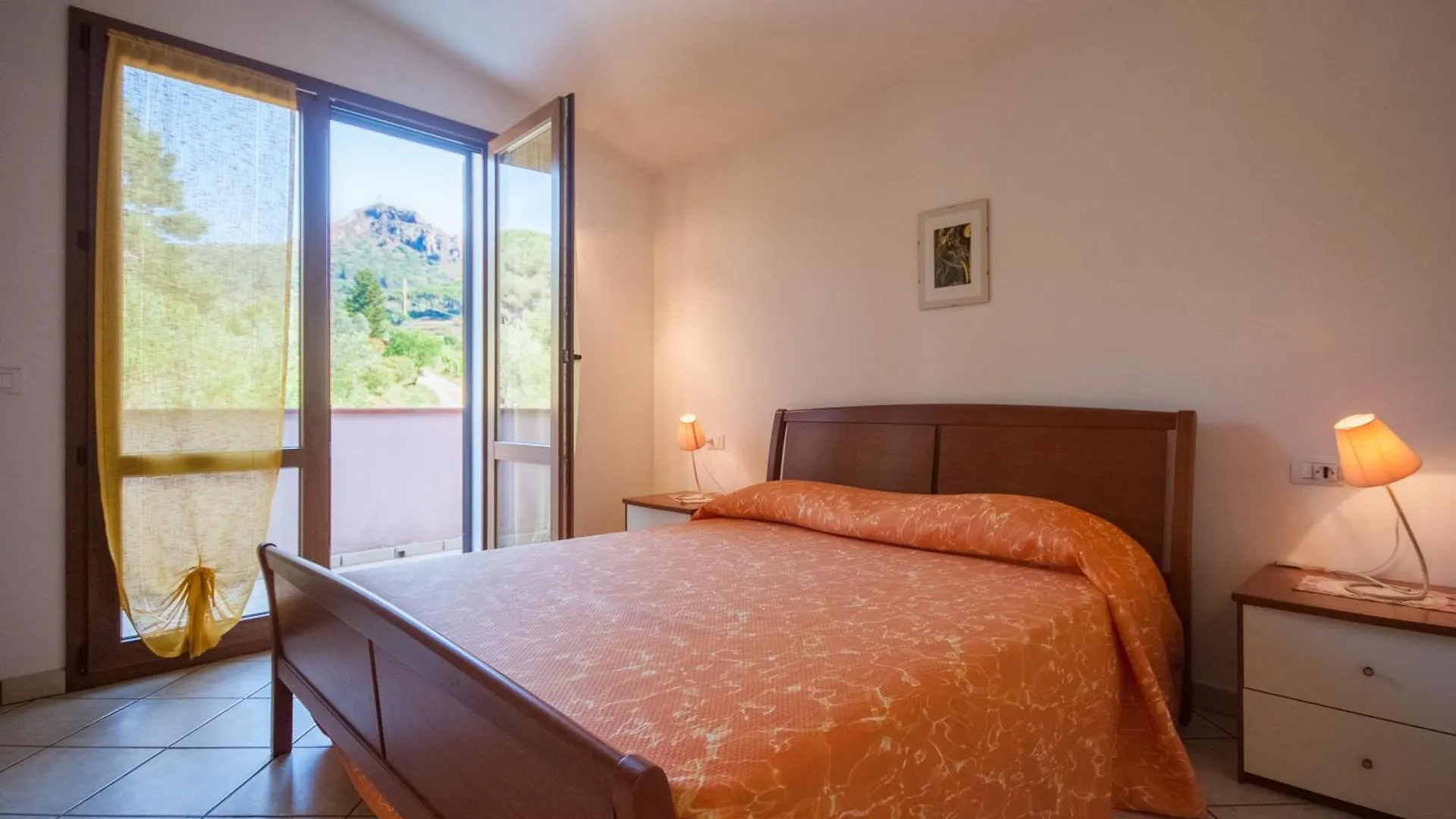 Appartamento Paolo A Porto Azzurro Italy
